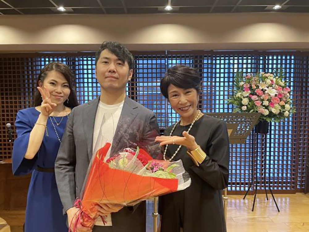 「第9回リアル色彩カフェ＆高尾悠ライブ」開催報告
